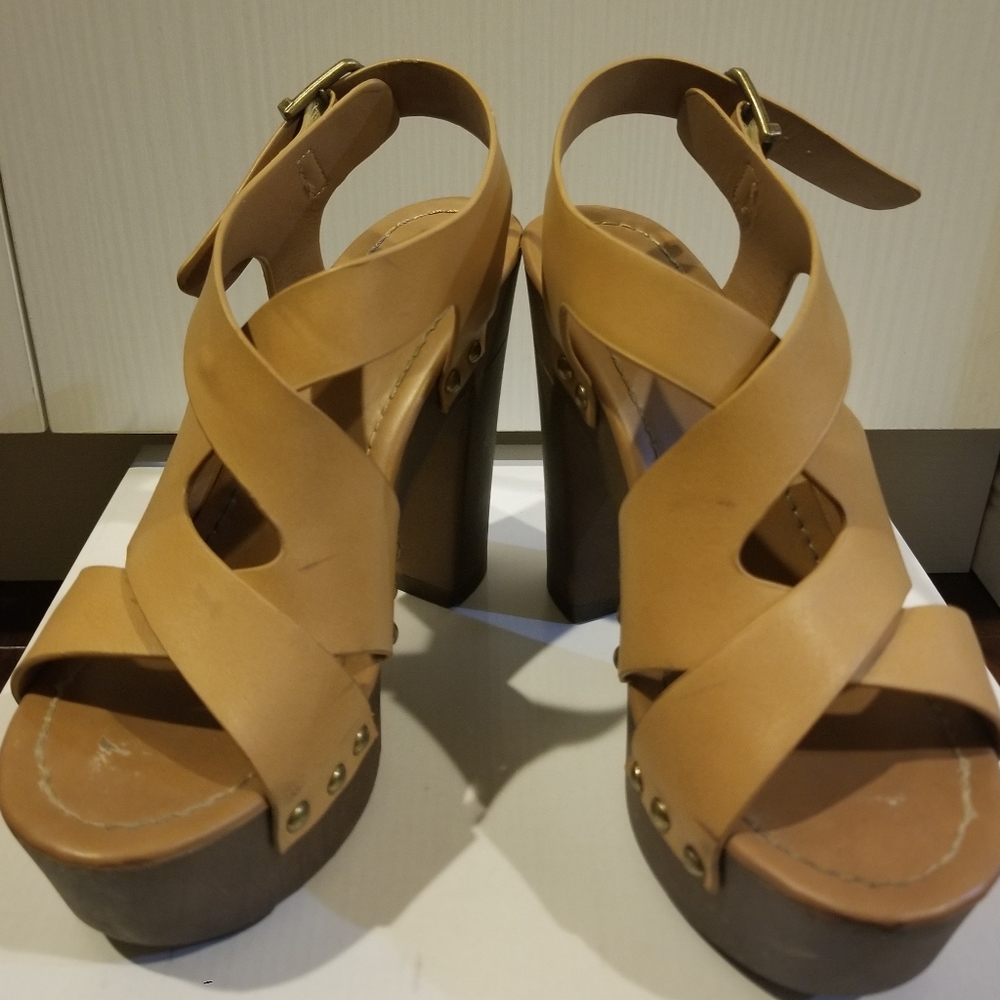 Shoes - Picture 4 of 4